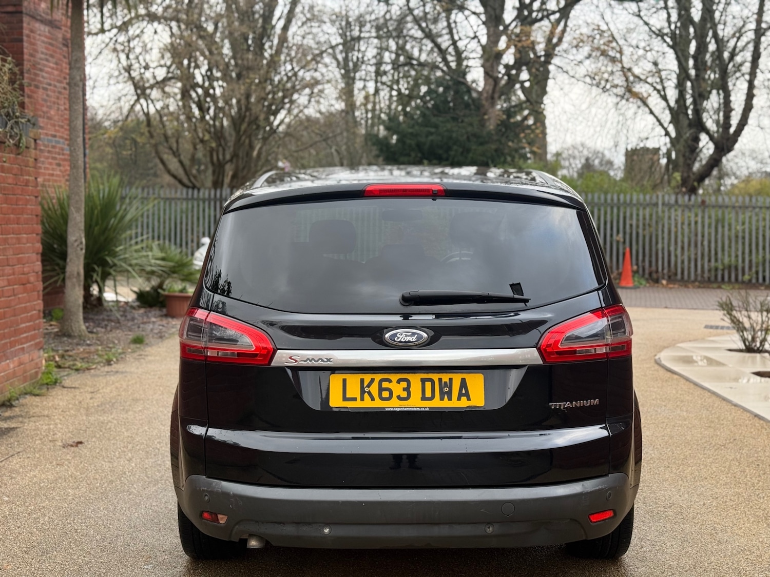 Used Ford S-Max 2013 for sale - 76682640: Photo 6