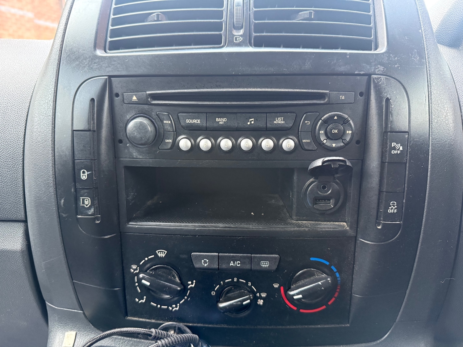 Used Citroen Dispatch 2016 for sale - 76785383: Photo 25