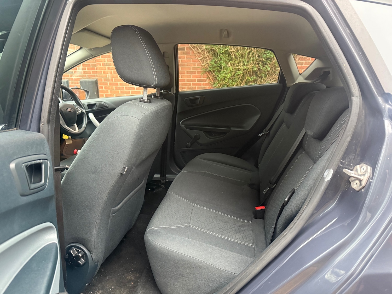 Used Ford Fiesta 2010 for sale - 76974761: Photo 12