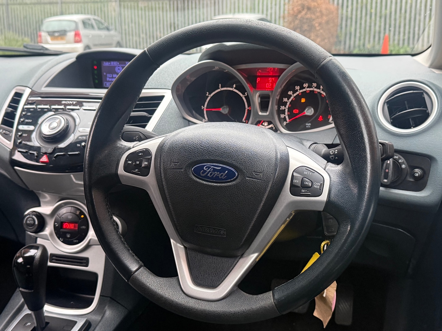 Used Ford Fiesta 2010 for sale - 76974761: Photo 14