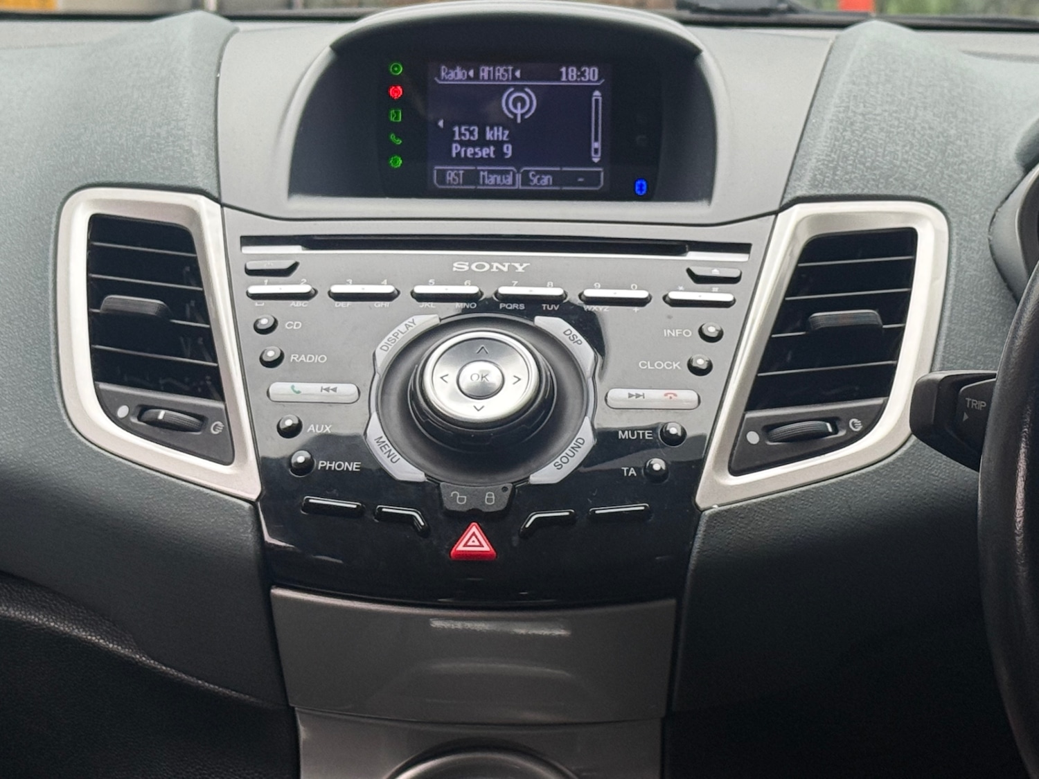 Used Ford Fiesta 2010 for sale - 76974761: Photo 20