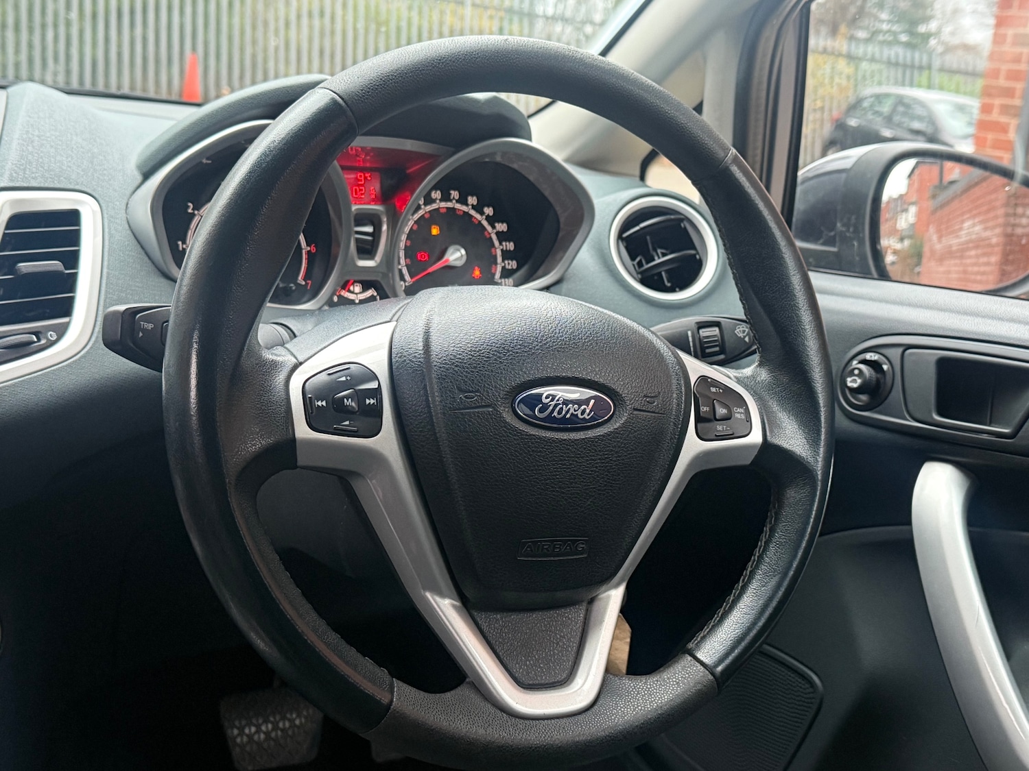 Used Ford Fiesta 2010 for sale - 76974761: Photo 21