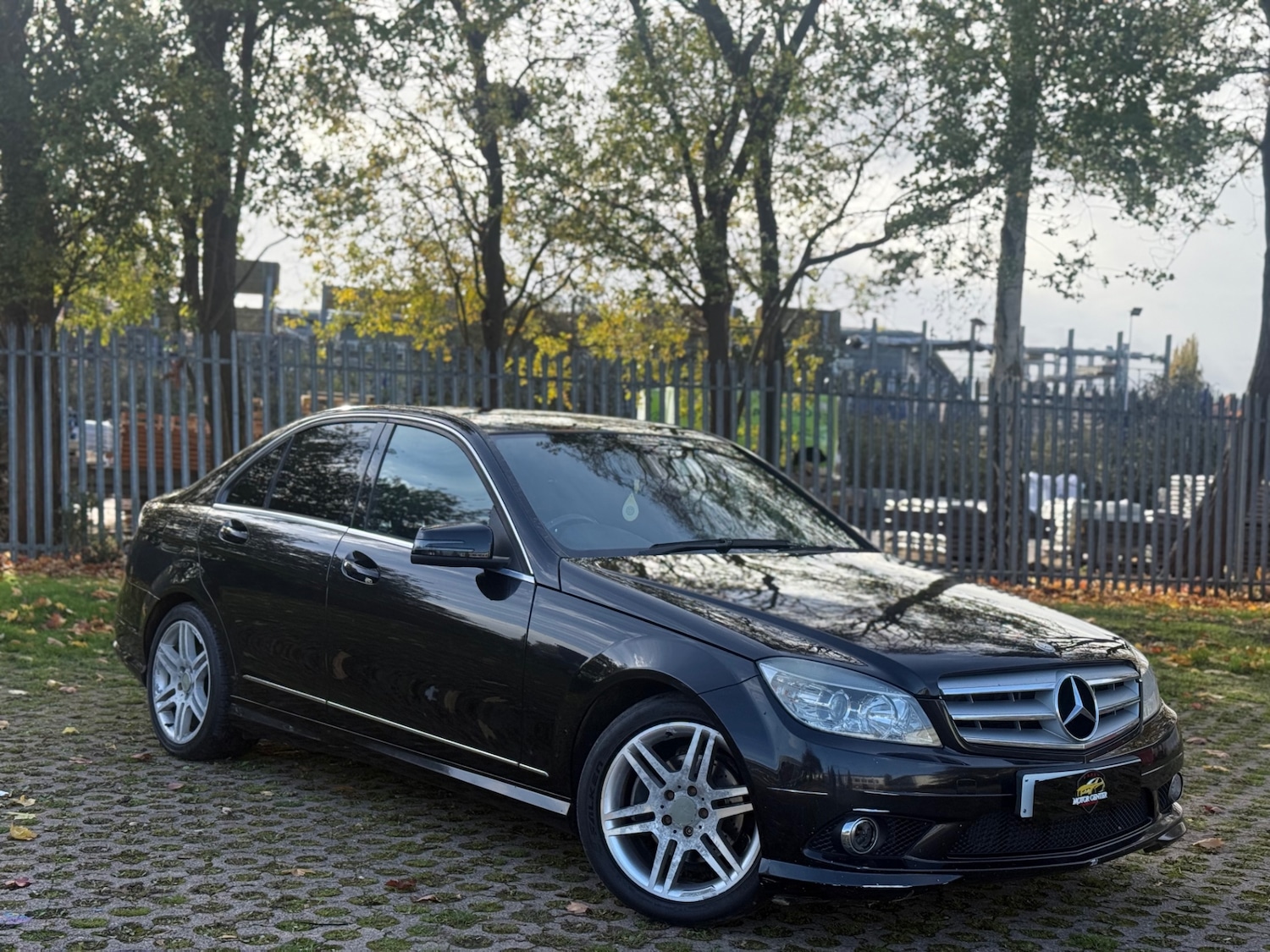 Used Mercedes-Benz C Class 2009 for sale - 76394926: Photo 2