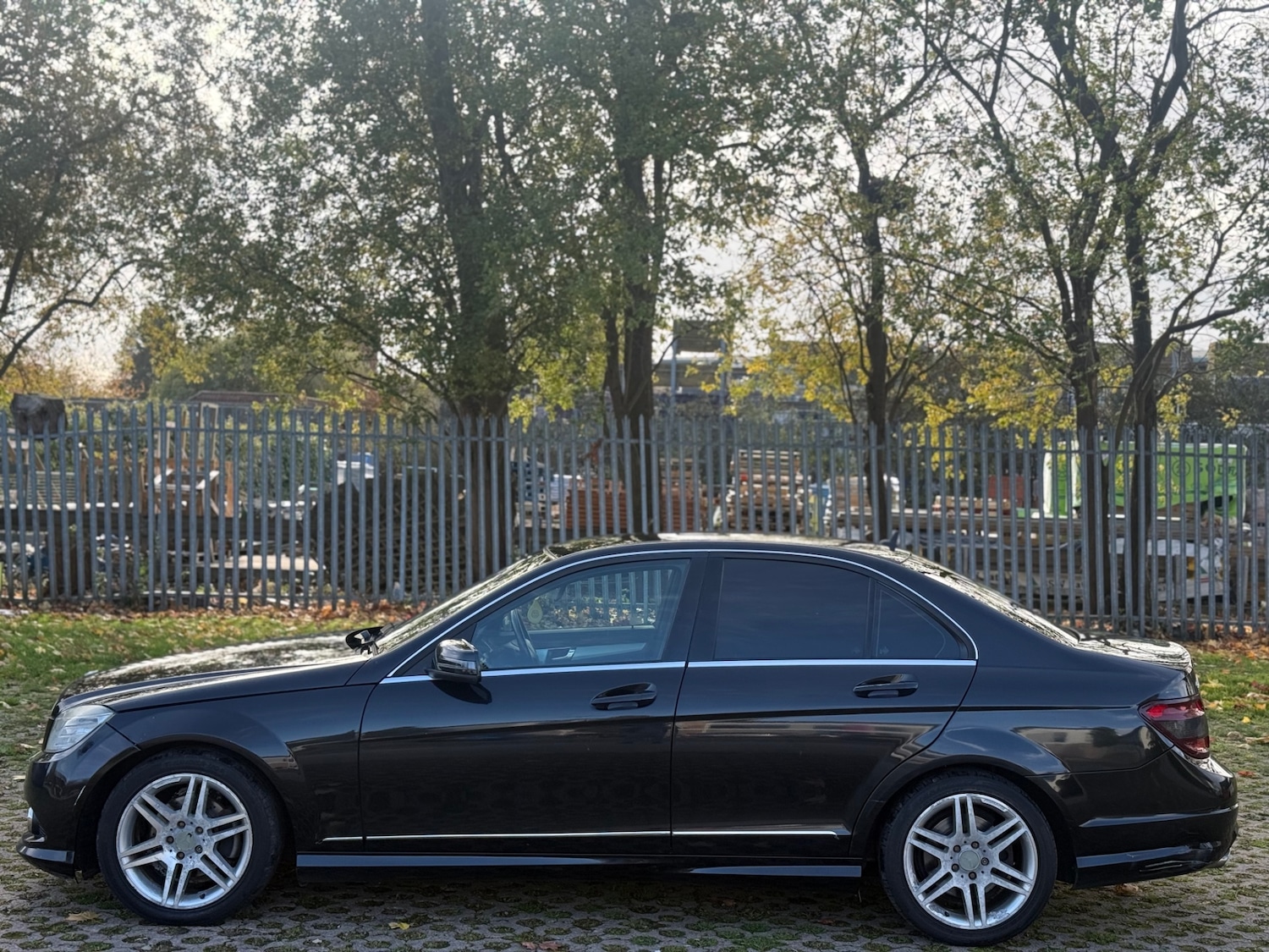 Used Mercedes-Benz C Class 2009 for sale - 76394926: Photo 5