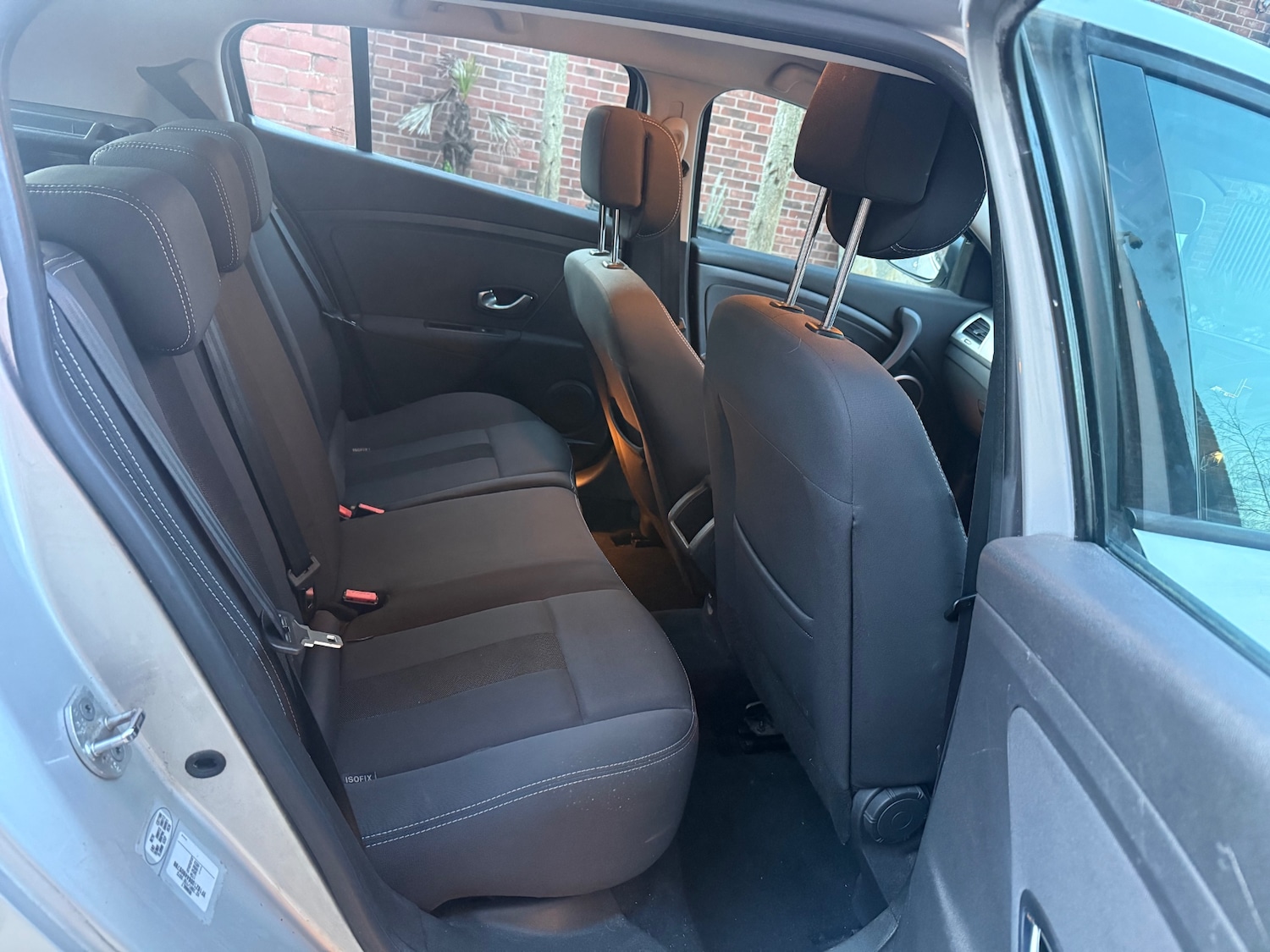 Used Renault Megane 2011 for sale - 77732352: Photo 14