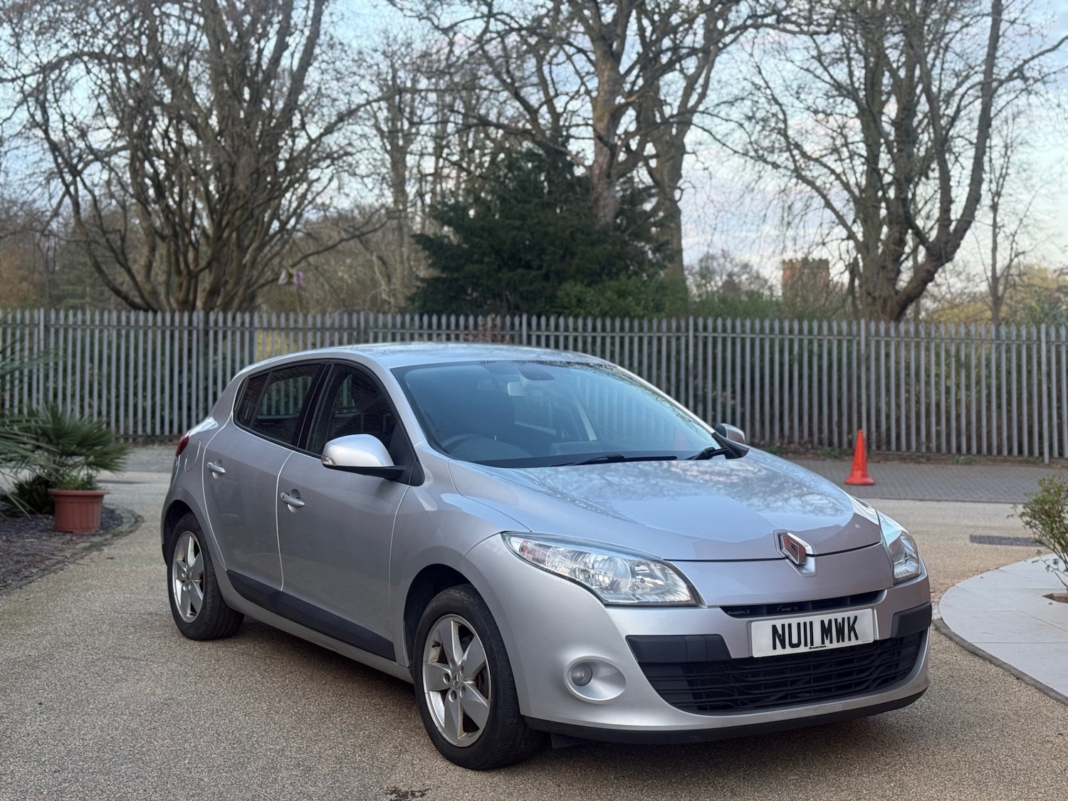 Used Renault Megane 2011 for sale - 77732352: Photo 4