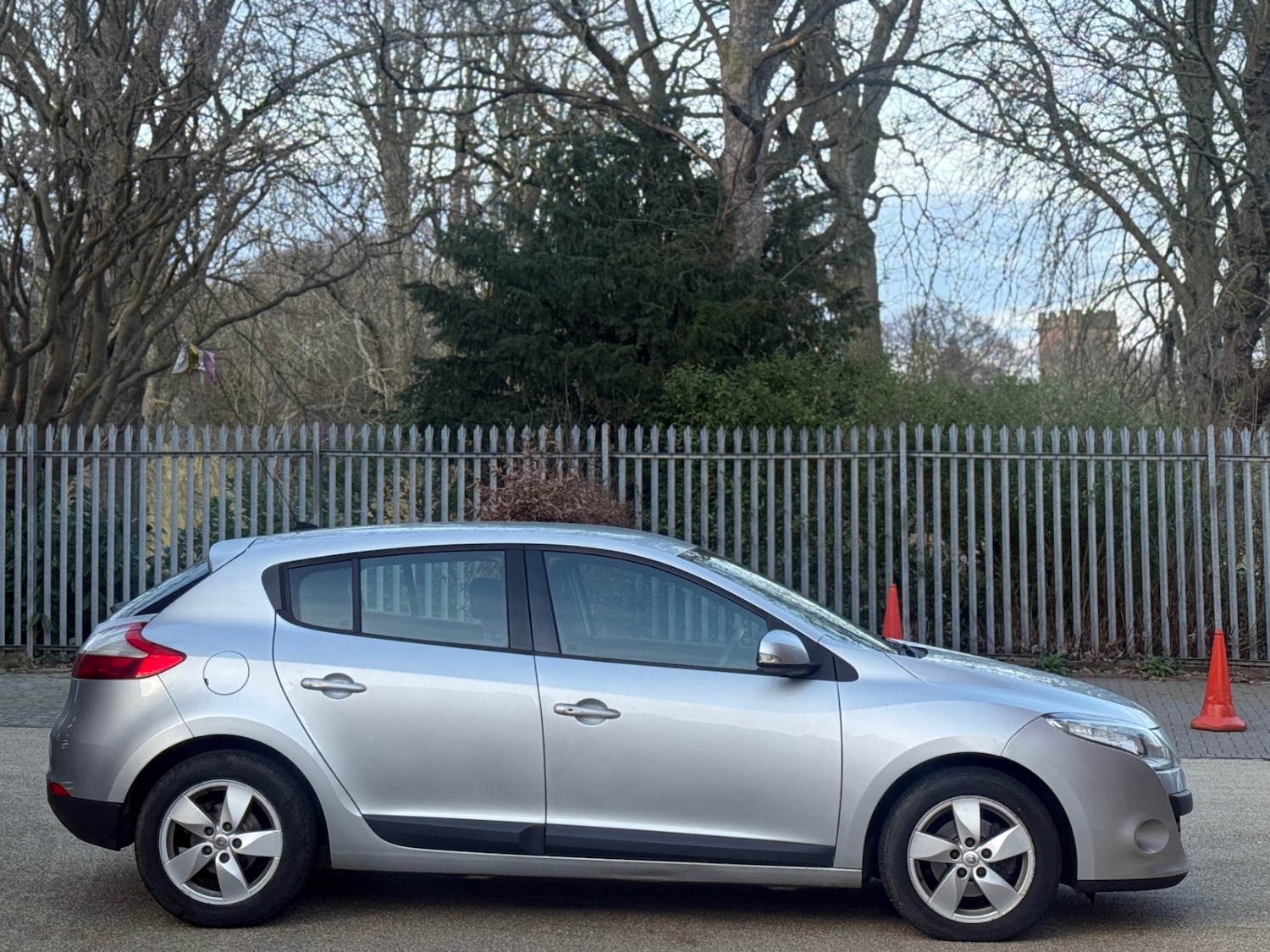 Used Renault Megane 2011 for sale - 77732352: Photo 7