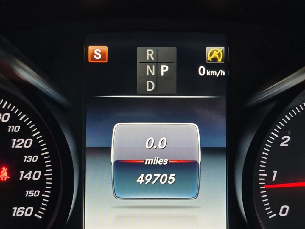 Used Mercedes-Benz GLC 2019 for sale - 77249840: Photo 30