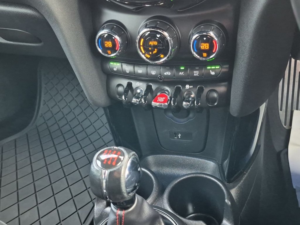 Used MINI Hatch 2019 for sale - 76496512: Photo 22