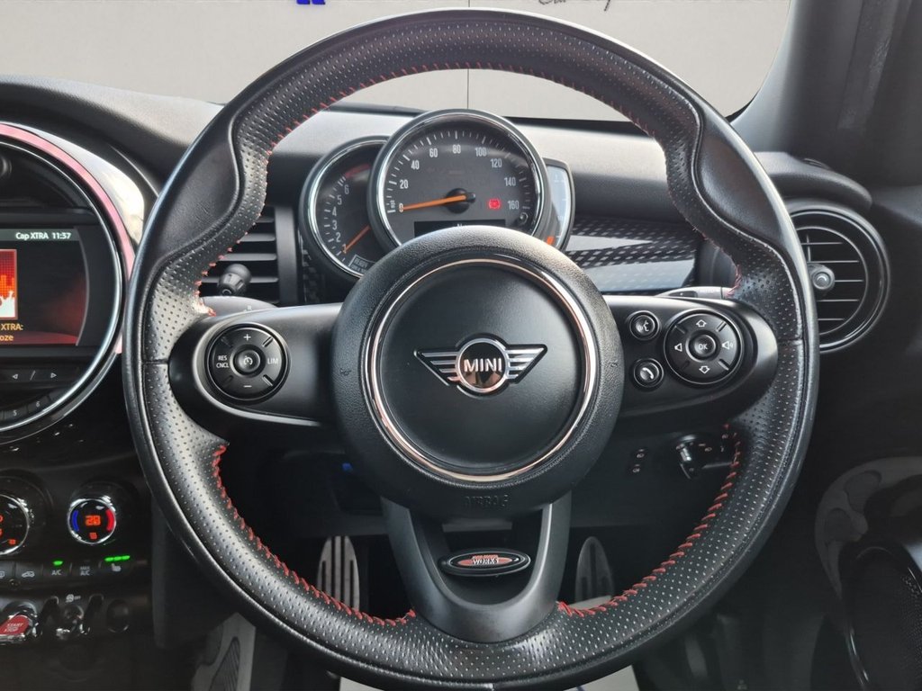 Used MINI Hatch 2019 for sale - 76496512: Photo 24