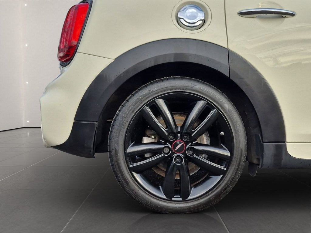 Used MINI Hatch 2019 for sale - 76496512: Photo 31