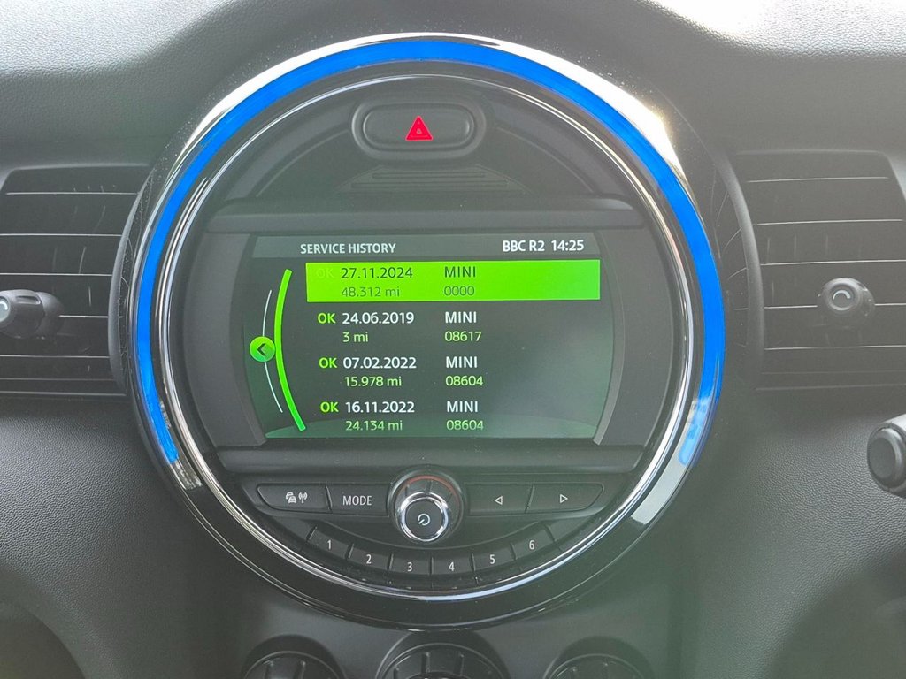 Used MINI Hatch 2019 for sale - 76496512: Photo 39