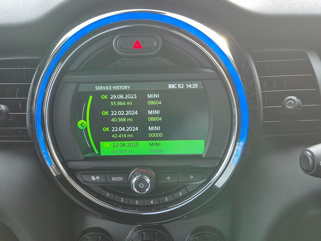 Used MINI Hatch 2019 for sale - 76496512: Photo 40