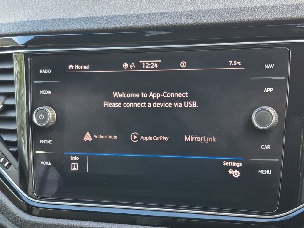 Used Volkswagen T-Roc 2020 for sale - 76535840: Photo 21