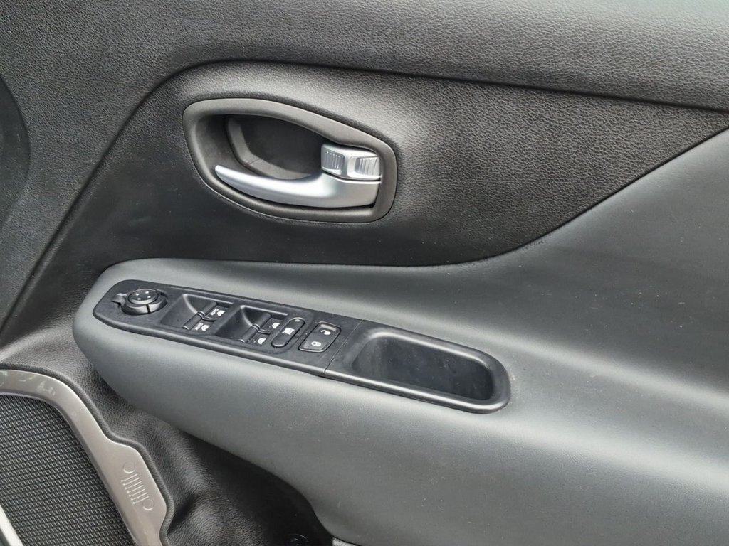 Used Jeep Renegade 2019 for sale - 77301987: Photo 16