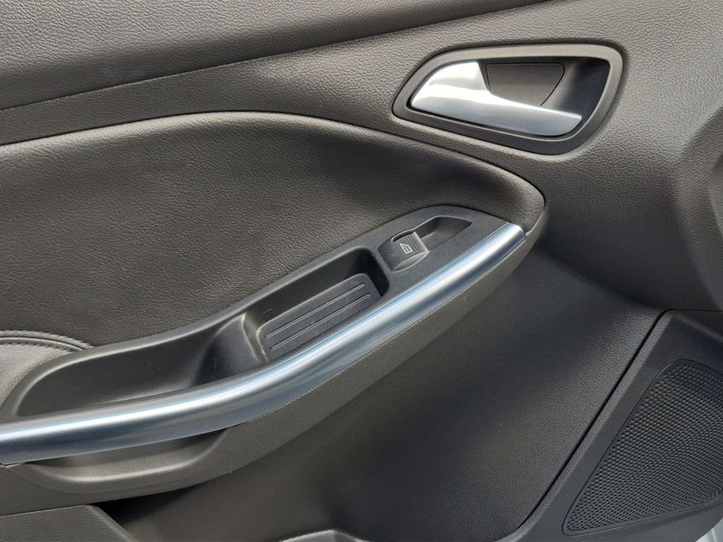 Used Ford Focus 2017 for sale - 76582020: Photo 18