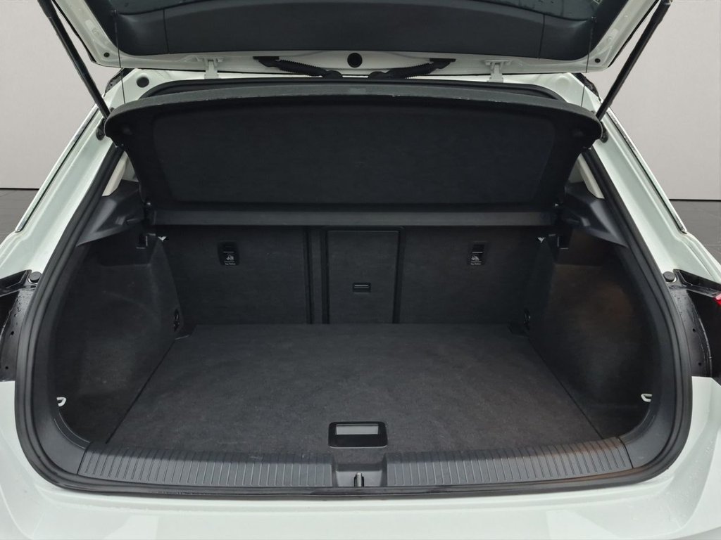 Used Volkswagen T-Roc 2019 for sale - 77520666: Photo 32