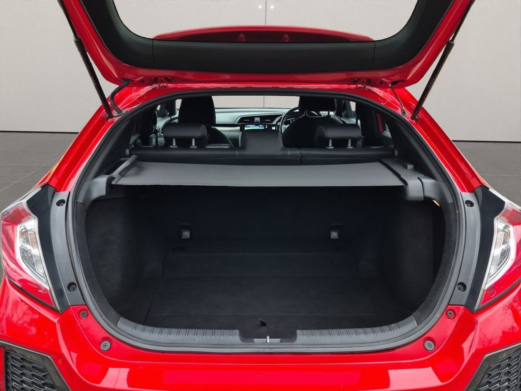 Used Honda Civic 2019 for sale - 76333943: Photo 31