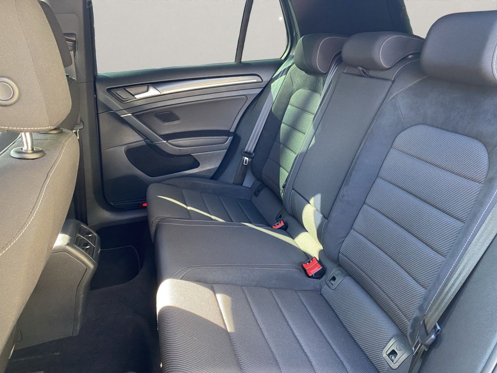 Used Volkswagen Golf 2019 for sale - 76119198: Photo 31