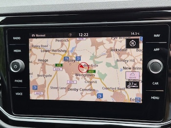 Used Volkswagen T-Roc 2020 for sale - 78241307: Photo