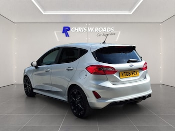 Used Ford Fiesta 2018 for sale - 79450045: Photo