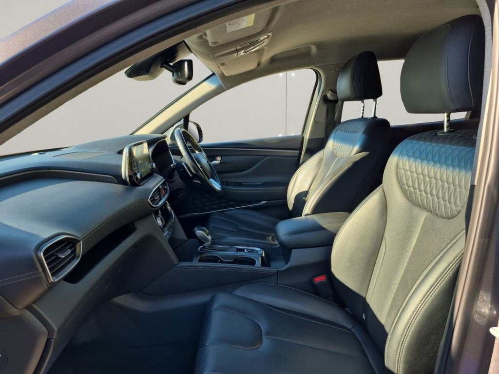 Used Hyundai Santa Fe 2020 for sale - 75998140: Photo 16