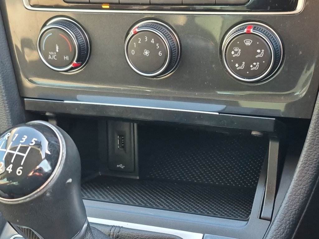 Used Volkswagen Golf 2019 for sale - 76883144: Photo 25