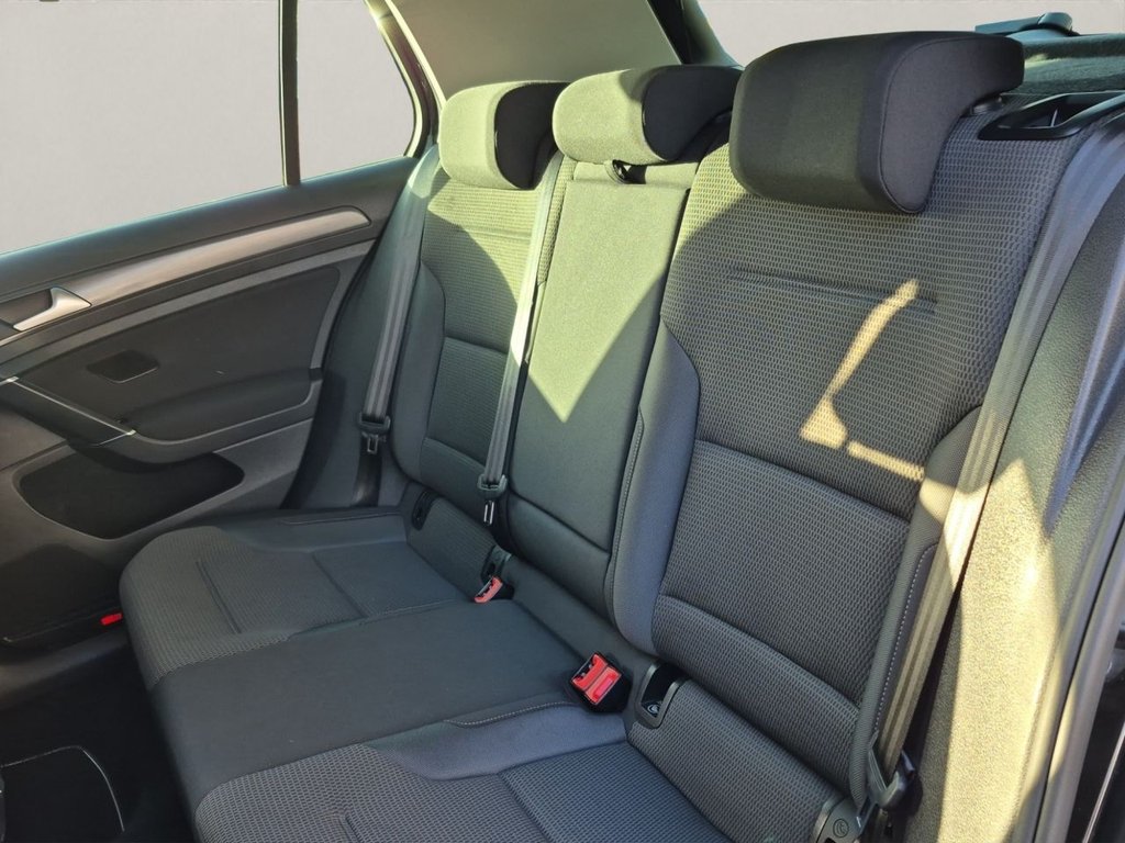 Used Volkswagen Golf 2019 for sale - 76883144: Photo 31