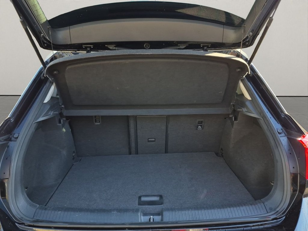 Used Volkswagen T-Roc 2018 for sale - 76509676: Photo 31