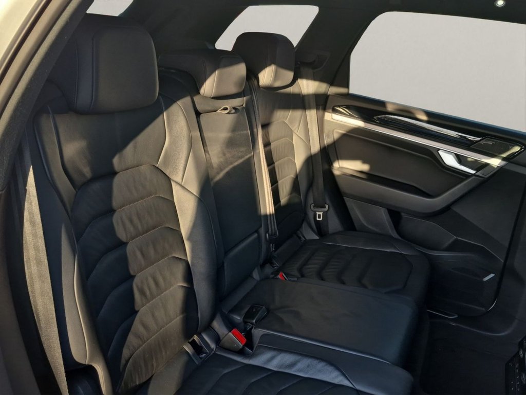 Used Volkswagen Touareg 2019 for sale - 76570248: Photo 30