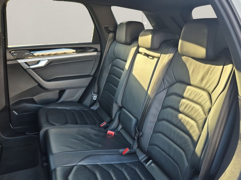 Used Volkswagen Touareg 2019 for sale - 76570248: Photo 31