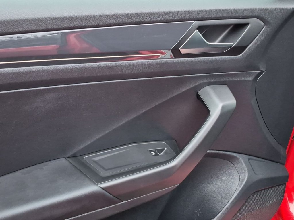 Used Volkswagen T-Roc 2019 for sale - 76973210: Photo 18