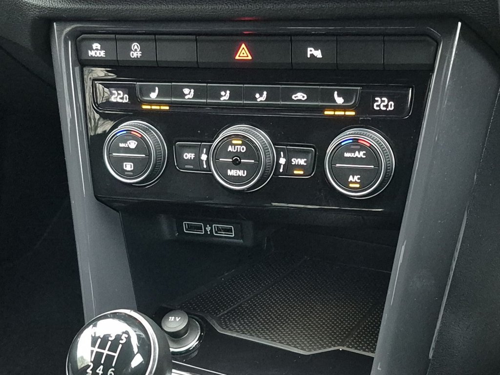 Used Volkswagen T-Roc 2019 for sale - 76973210: Photo 24