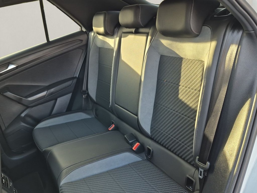 Used Volkswagen T-Roc 2021 for sale - 76536036: Photo 31