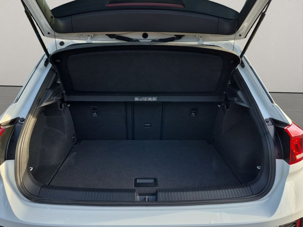 Used Volkswagen T-Roc 2021 for sale - 76536036: Photo 33