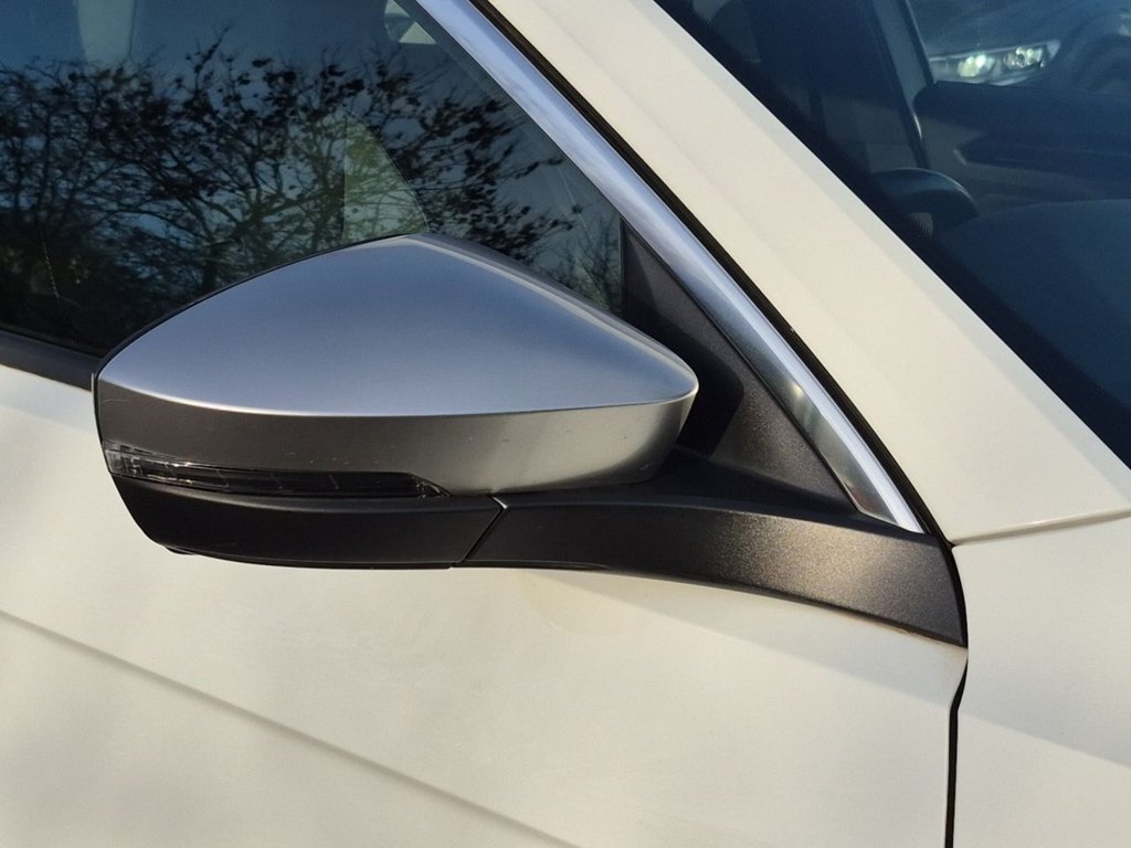 Used Volkswagen T-Roc 2021 for sale - 76536036: Photo 35