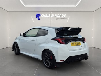 Used Toyota Yaris 2021 for sale - 79022628: Photo