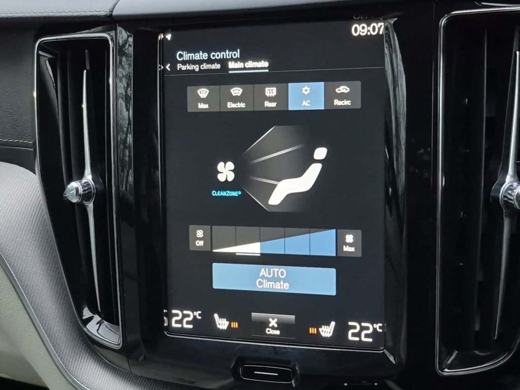 Used Volvo XC60 2019 for sale - 78068939: Photo 23