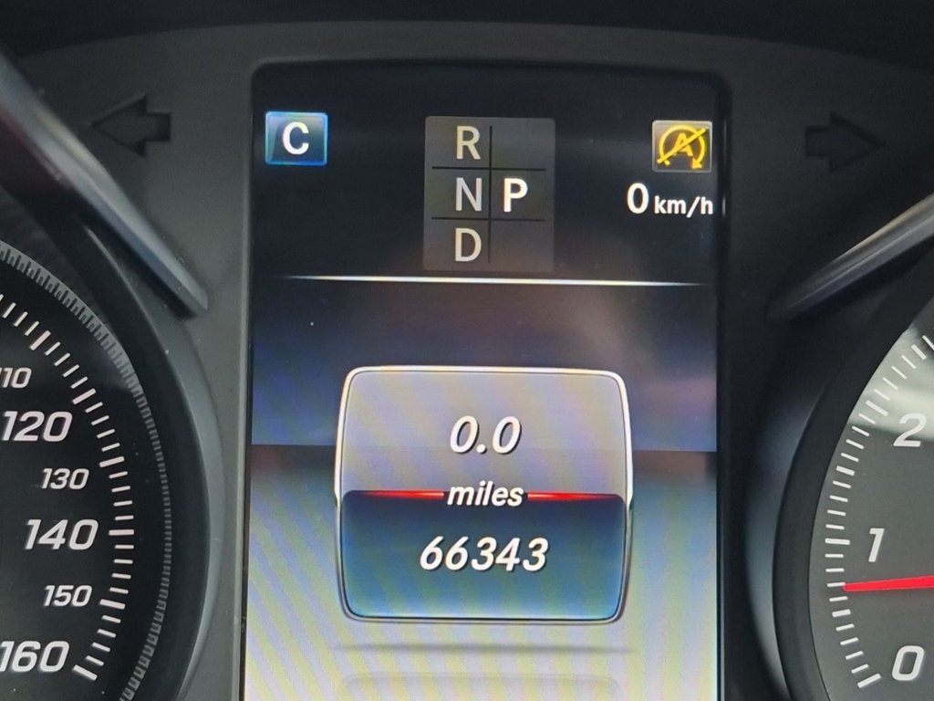 Used Mercedes-Benz GLC 2019 for sale - 77383936: Photo 30