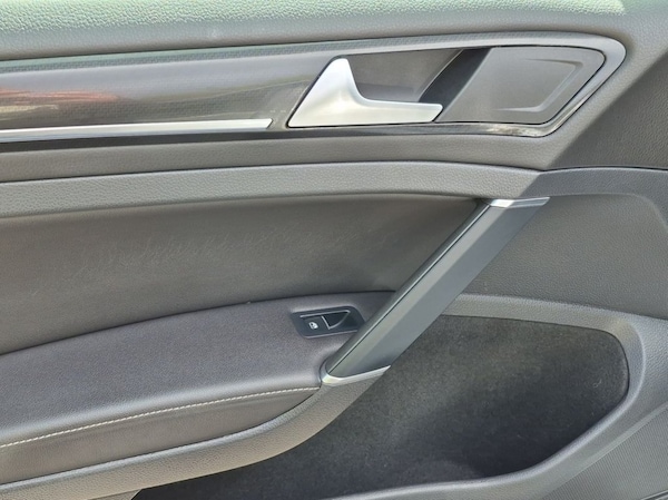 Used Volkswagen Golf 2019 for sale - 76235480: Photo 18