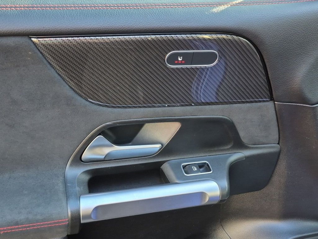 Used Mercedes-Benz GLB 2021 for sale - 76973131: Photo 18