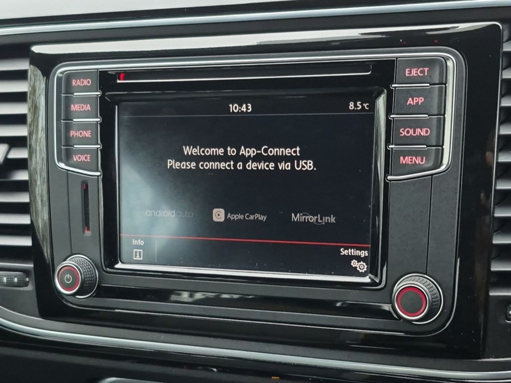 Used Volkswagen Beetle 2018 for sale - 76923783: Photo 20