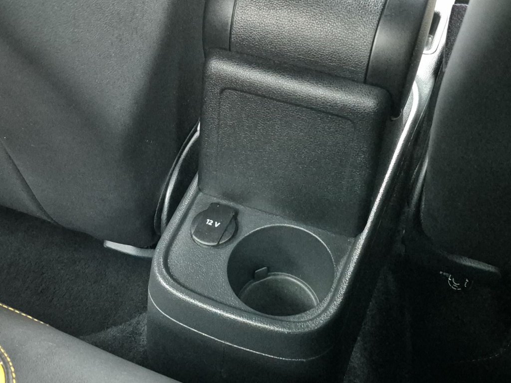 Used Volkswagen Beetle 2018 for sale - 76923783: Photo 30