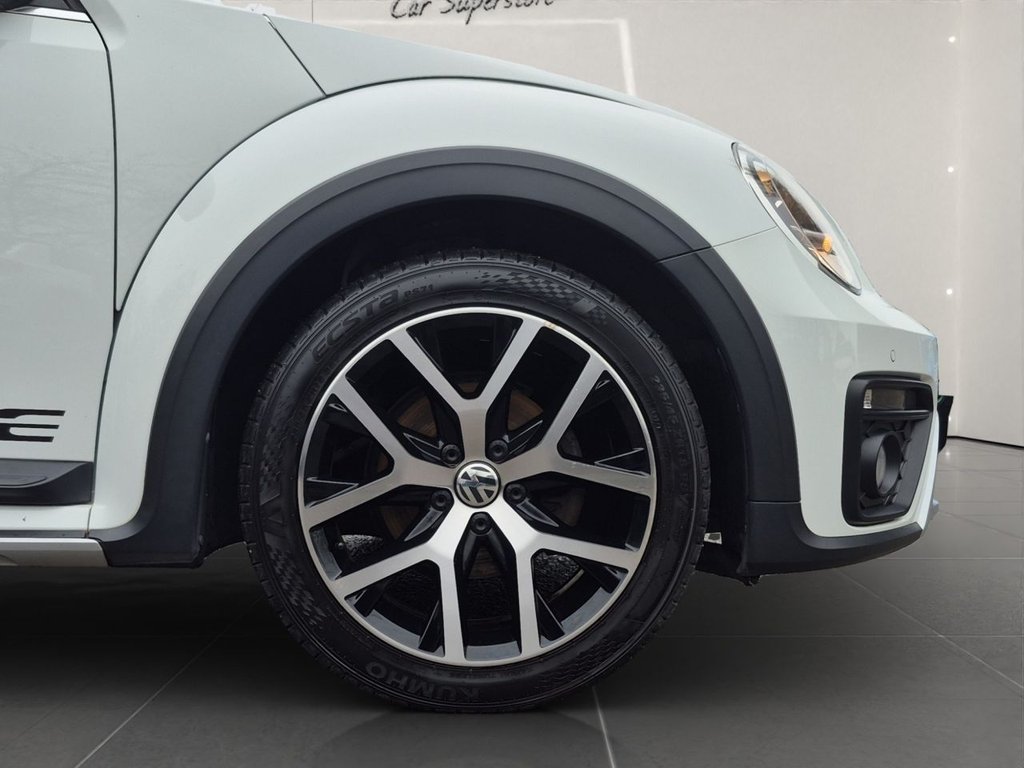 Used Volkswagen Beetle 2018 for sale - 76923783: Photo 32