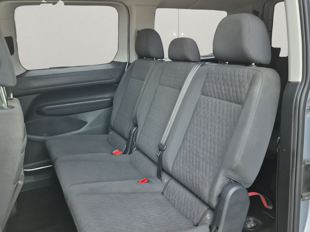 Used Volkswagen Caddy Maxi Life 2025 for sale - 76291031: Photo 30