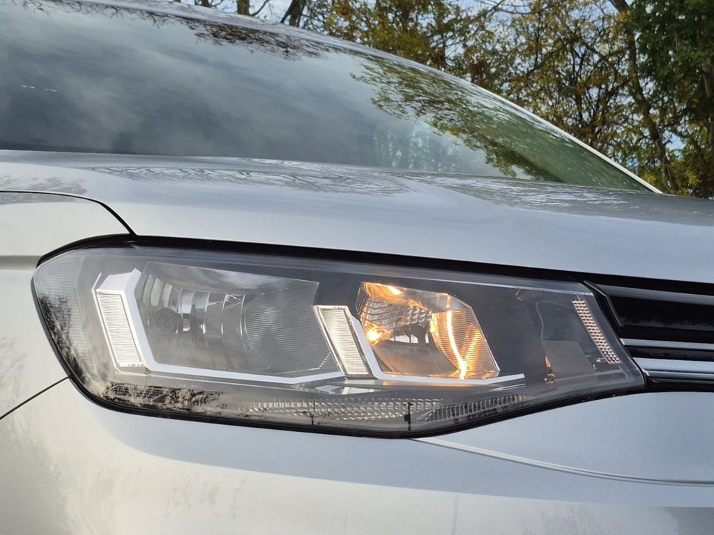 Used Volkswagen Caddy Maxi Life 2025 for sale - 76291031: Photo 36