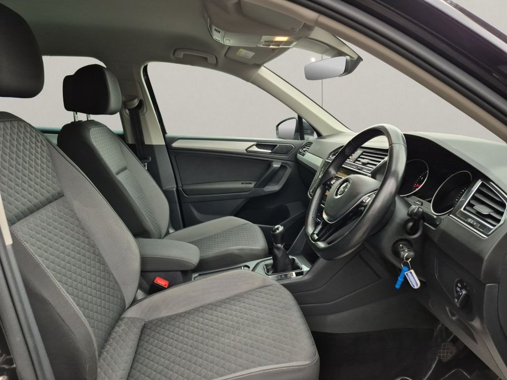 Used Volkswagen Tiguan 2018 for sale - 75986543: Photo 15