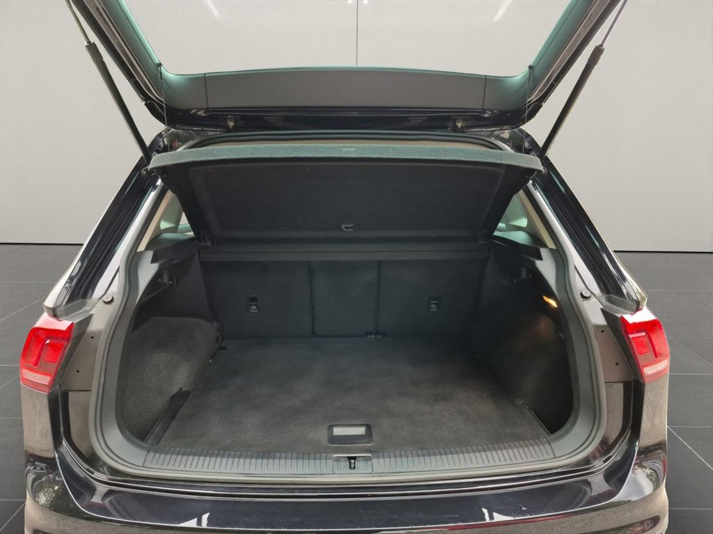 Used Volkswagen Tiguan 2018 for sale - 75986543: Photo 33