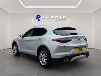 Used Alfa Romeo Stelvio 2018 for sale - 79244752: Photo