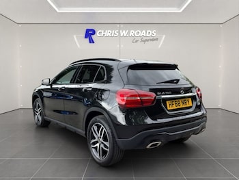 Used Mercedes-Benz GLA 2018 for sale - 75716617: Photo